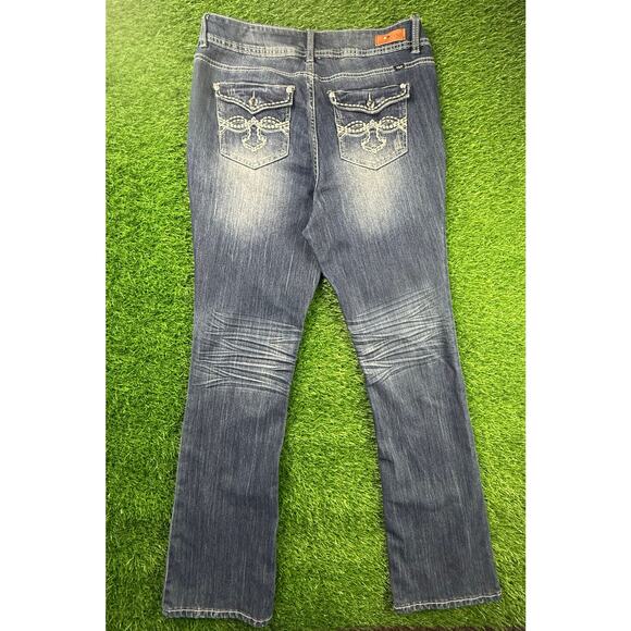 YMI Women’s Bootcut Jeans Sz 14 Blue Medium Wash Stretch Denim Mid Rise - Picture 2 of 11